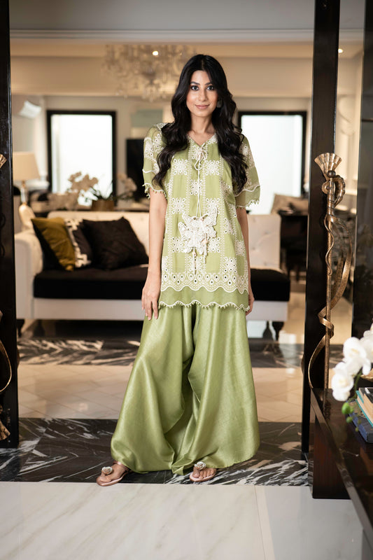 ALEENA FAREENA - Apple Green Butterfly