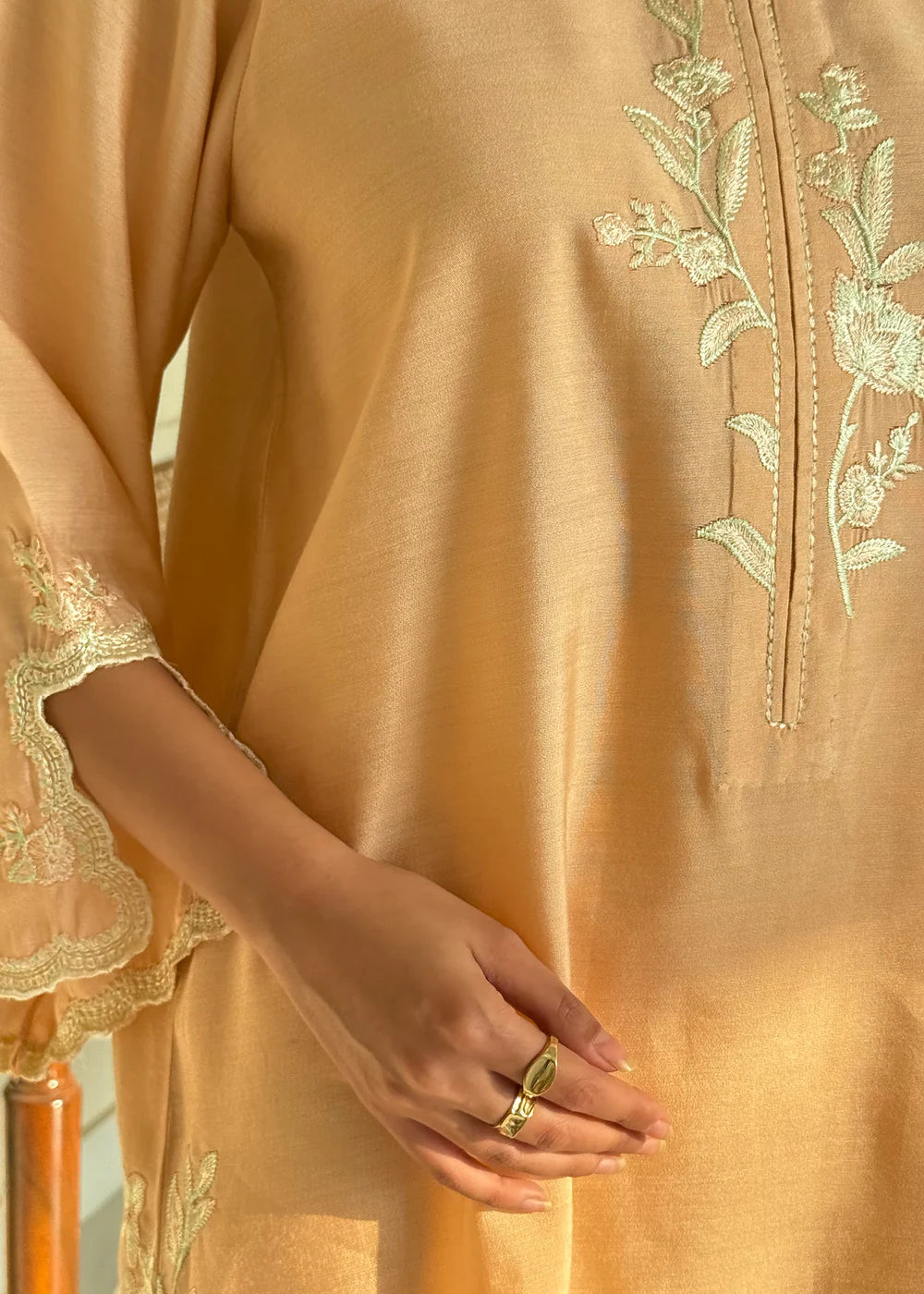 HOUSE OF UMSHA - Peach Mist