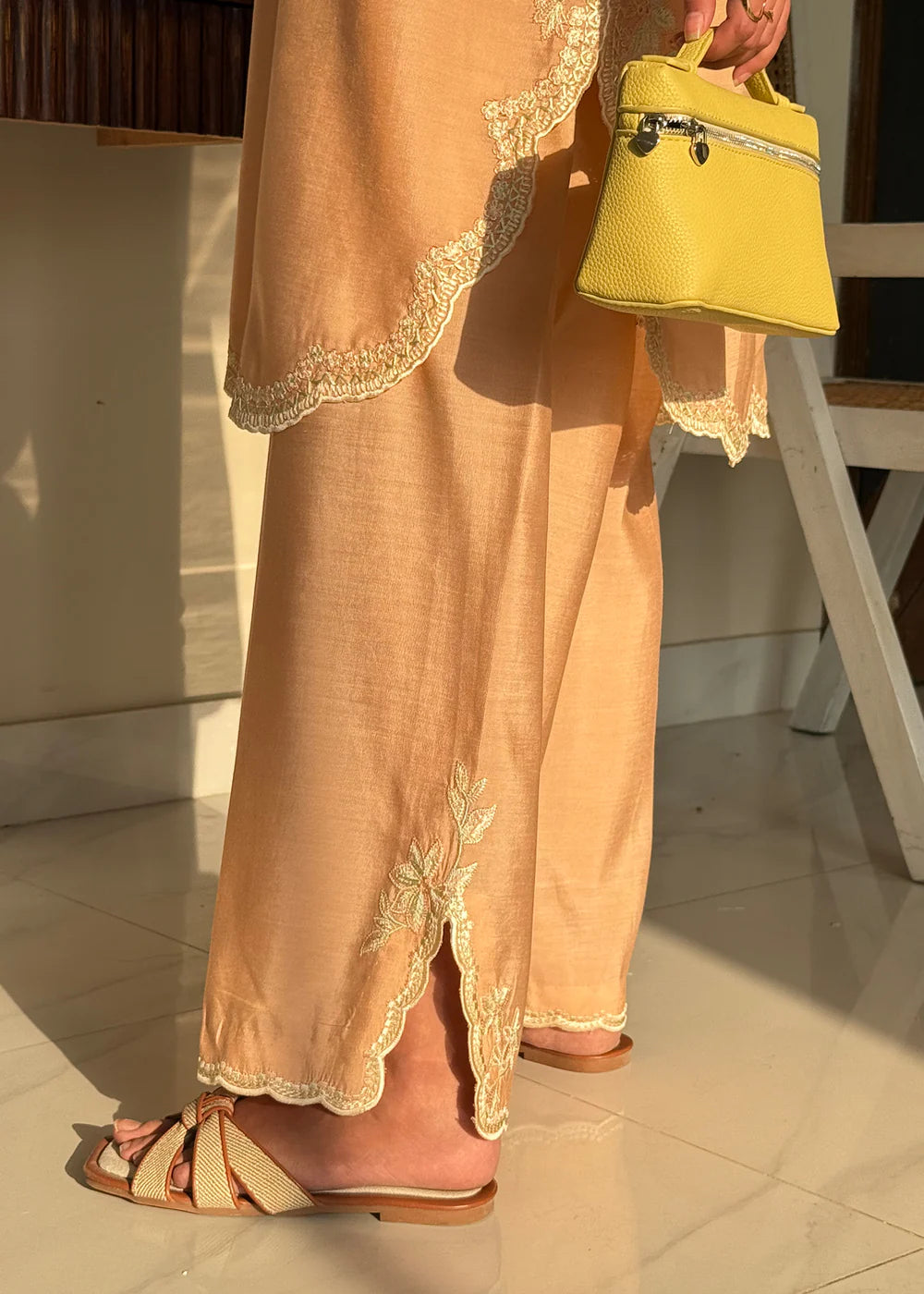 HOUSE OF UMSHA - Peach Mist