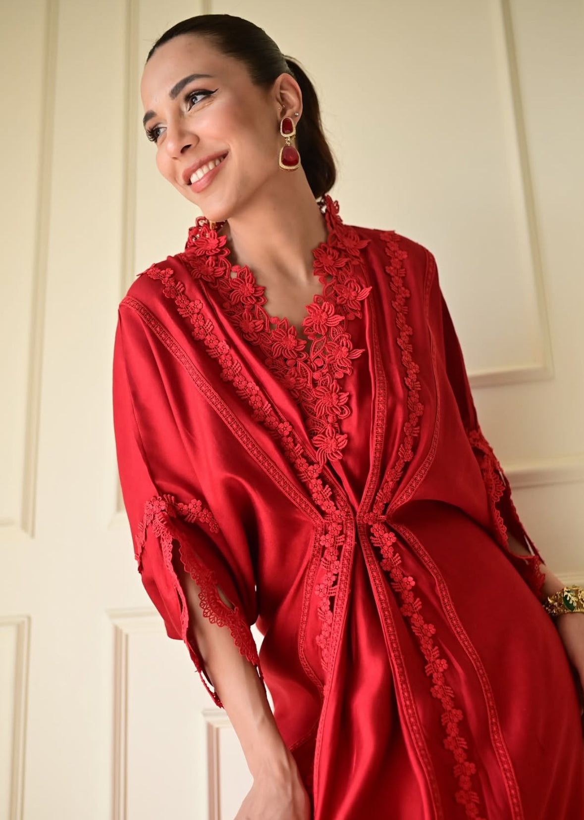 UMA DARA - Red Rose Kaftan
