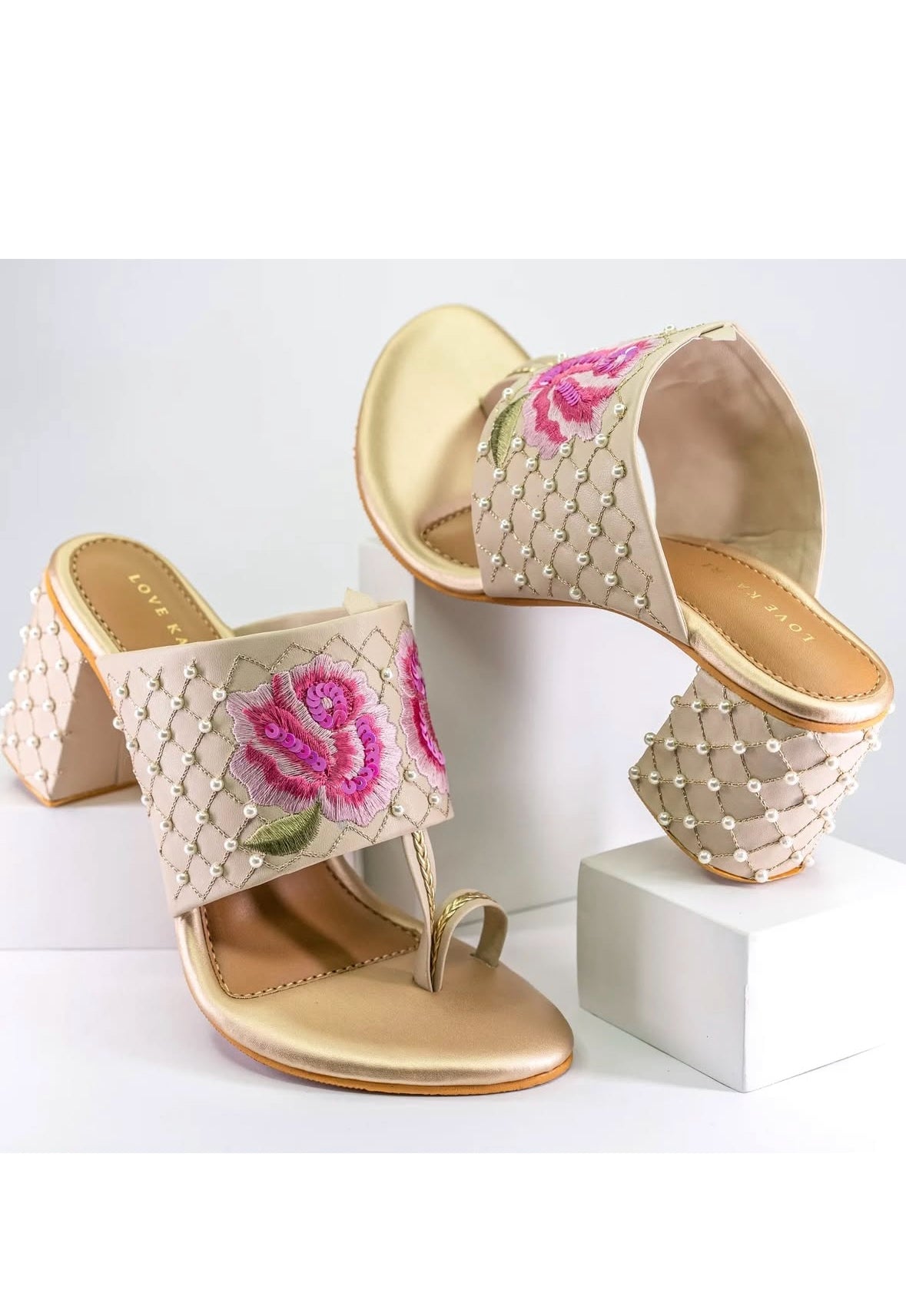 LOVE KAARI - Rose Block Heel