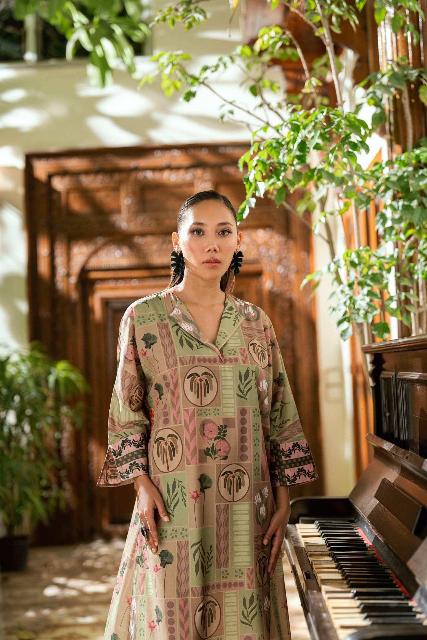 KARISHMA TALREJA- Moss kaftan
