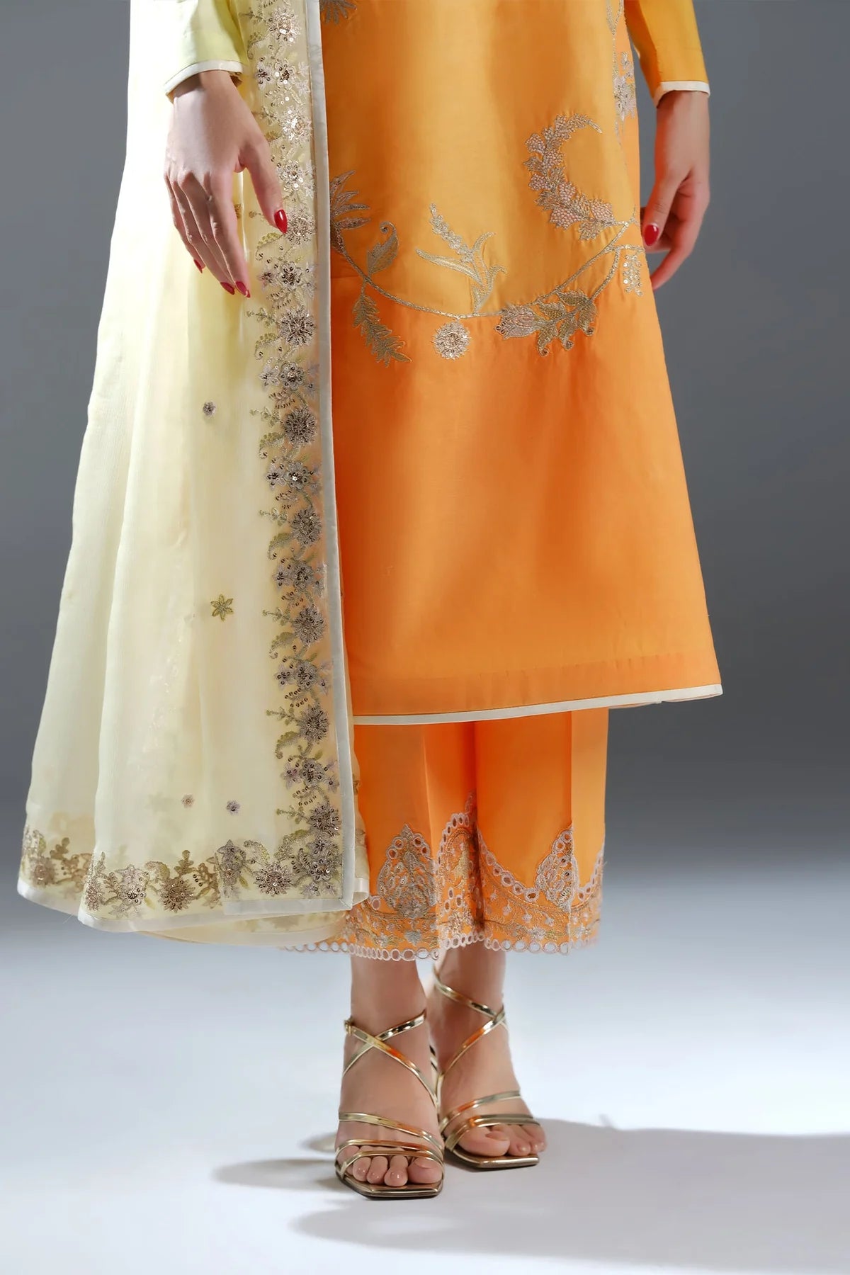 FAHAD HUSSAYN - Rhy
