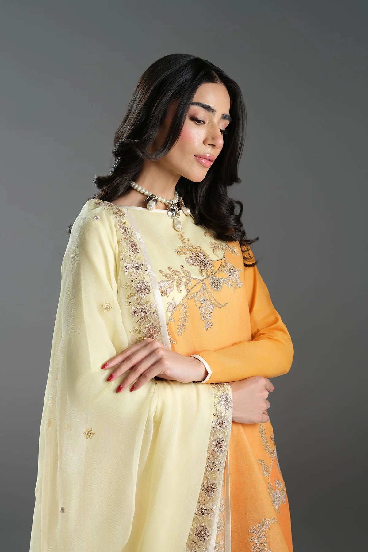 FAHAD HUSSAYN - Rhy