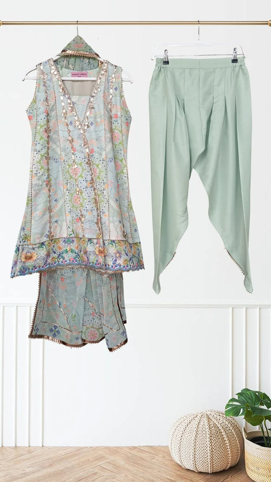 SABEEN ABBAS - Peppermint with sleeves