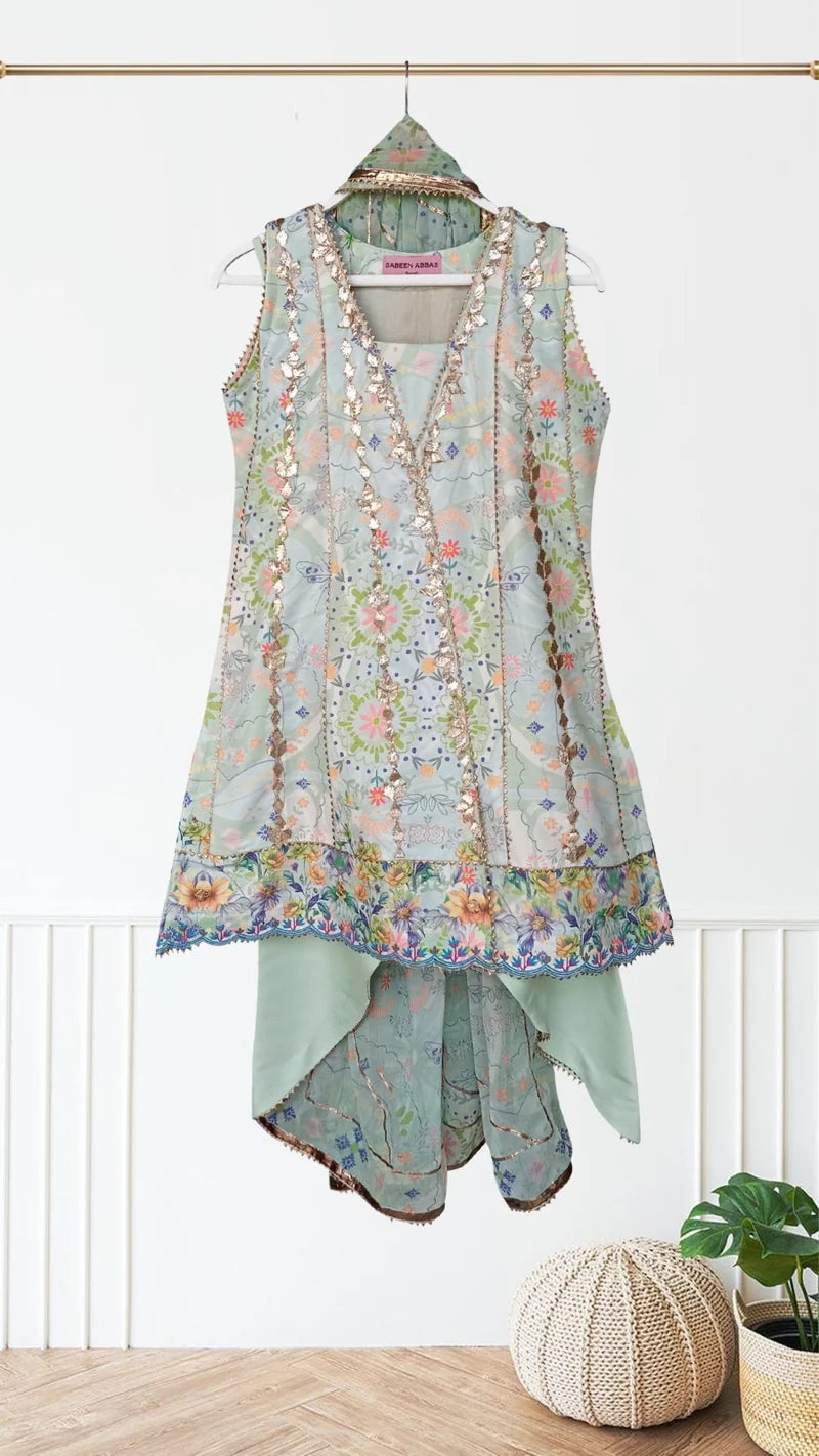 SABEEN ABBAS - Peppermint with sleeves
