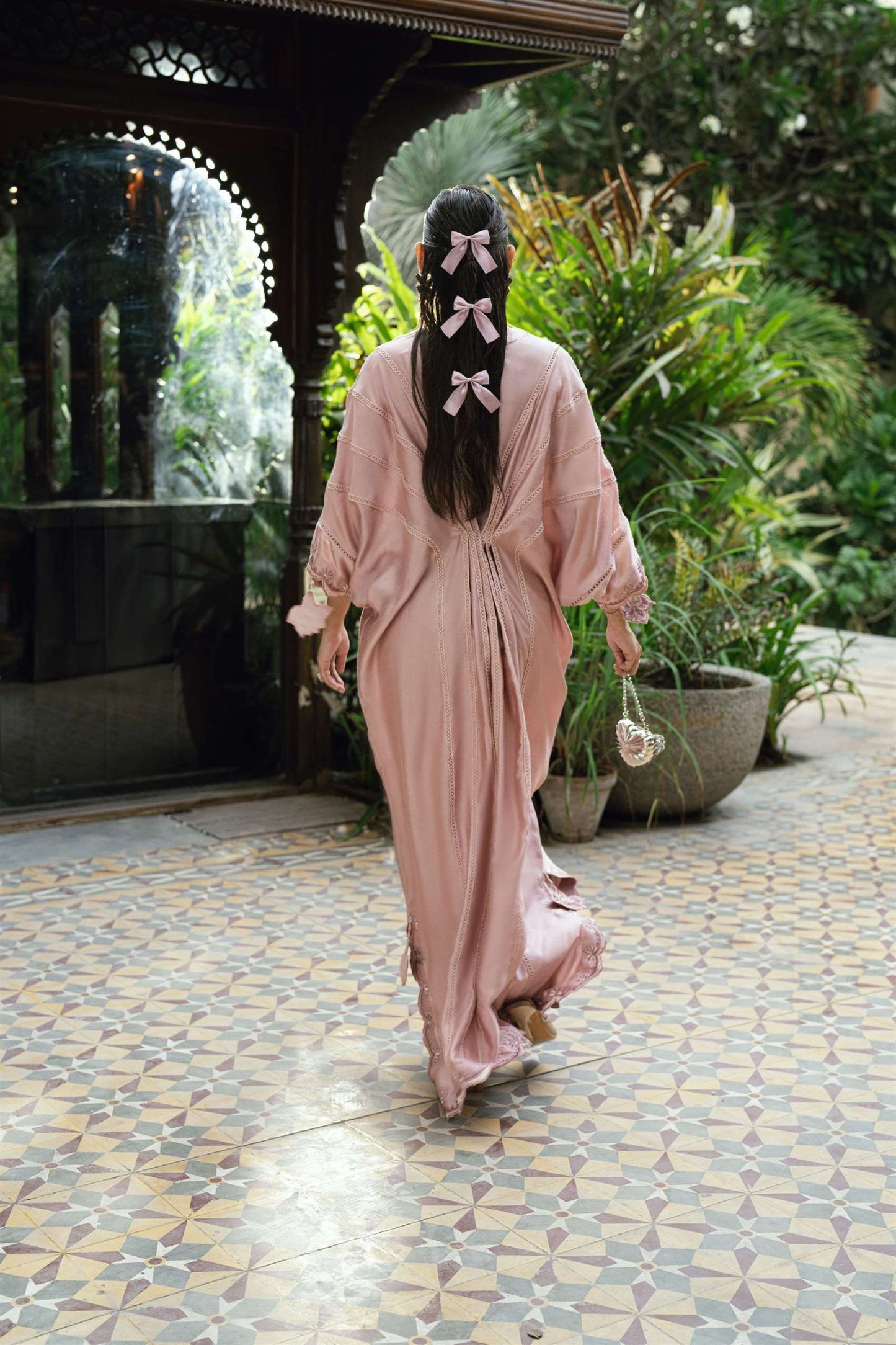 KARISHMA TALREJA-Taffy