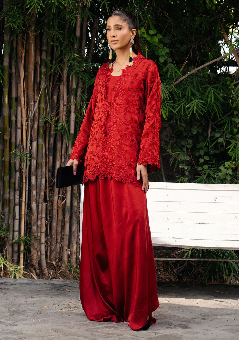 ZAINAB ZULFIQAR - Arina Red