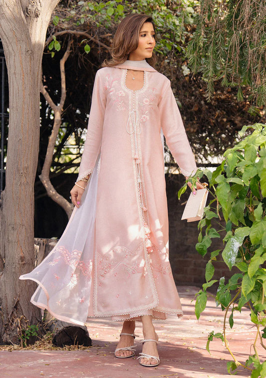 ZAINAB ZULFIQAR-Kira Pink