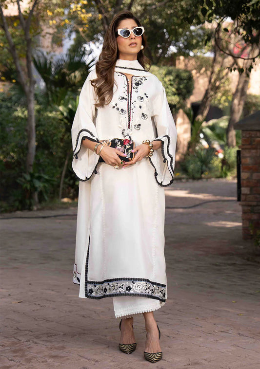ZAINAB ZULFIQAR-Tanaz White