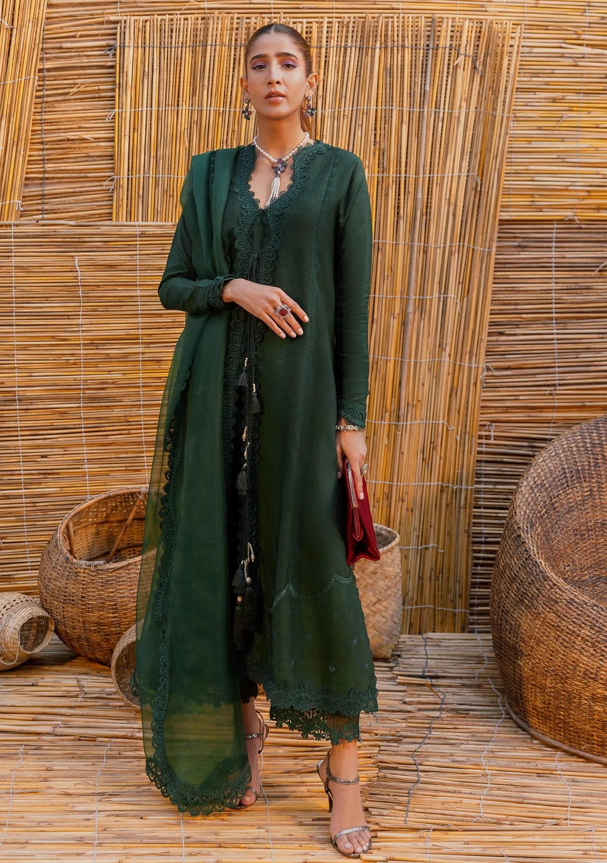 ZAINAB ZULFIQAR - Layaan Green