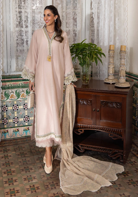 ZAINAB ZULFIQAR - Nour Pink