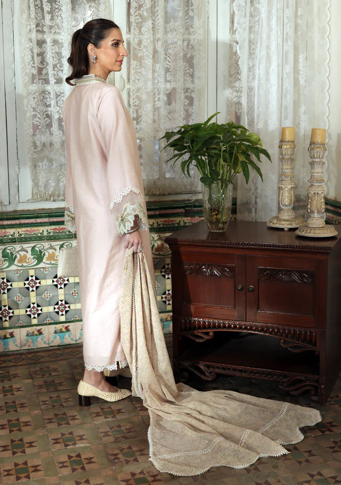 ZAINAB ZULFIQAR - Nour Pink